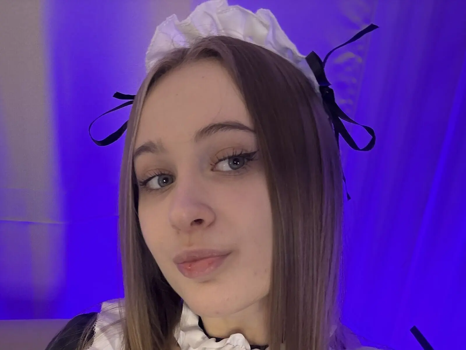 AlbertaClem livejasmin