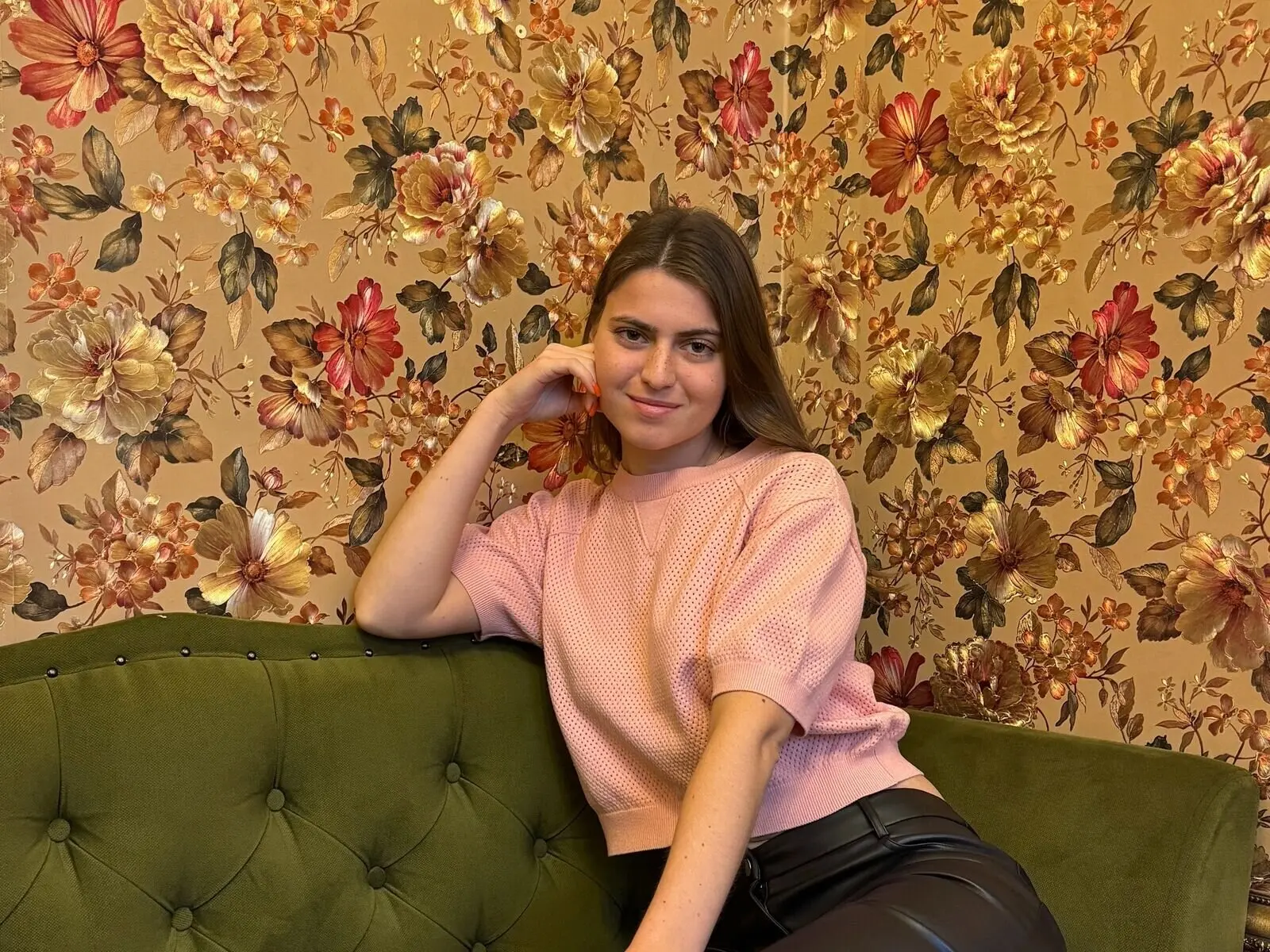 BreeBedding livejasmin