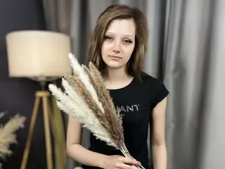 CateEmbury livejasmin