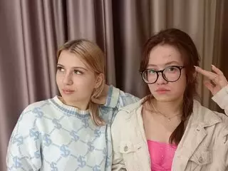 ElsaAndHarriet livejasmin