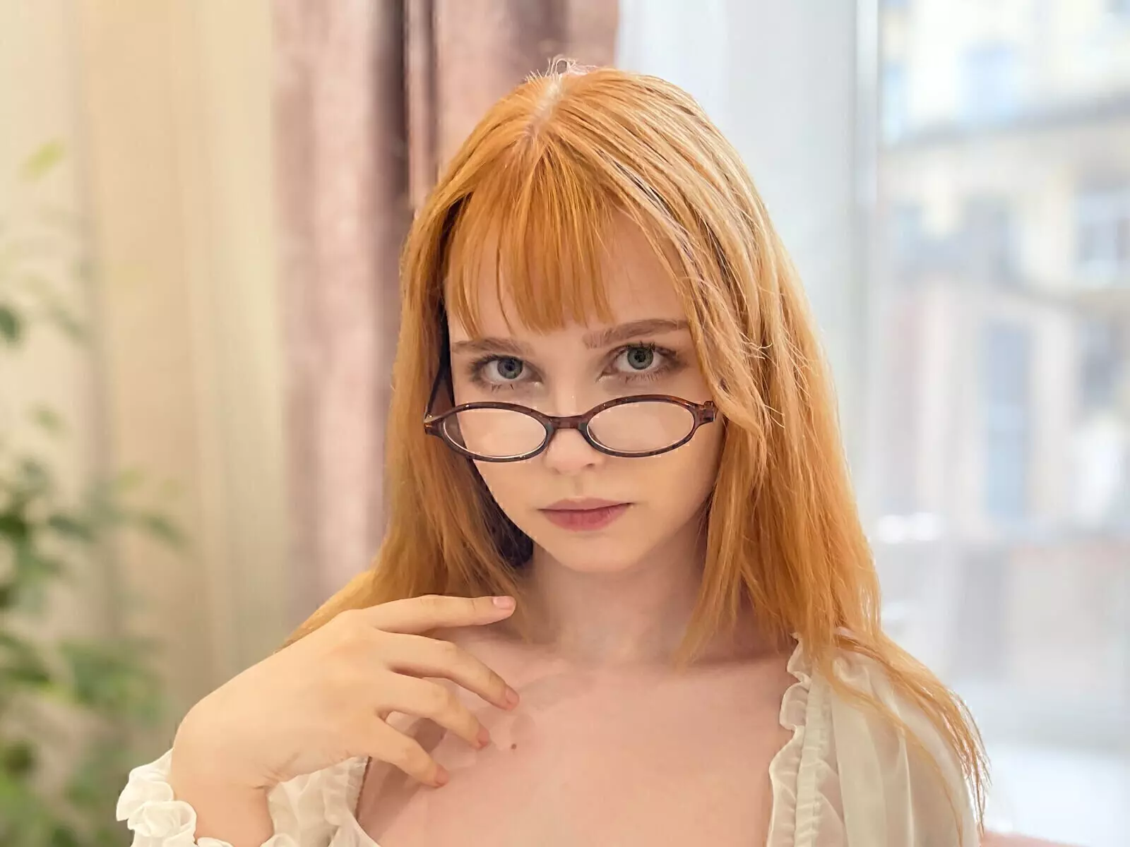 EmilliaClair livejasmin