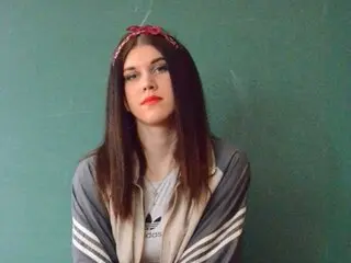 KatieClowes livejasmin