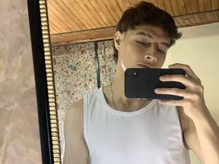 LiamAndrewz livejasmin