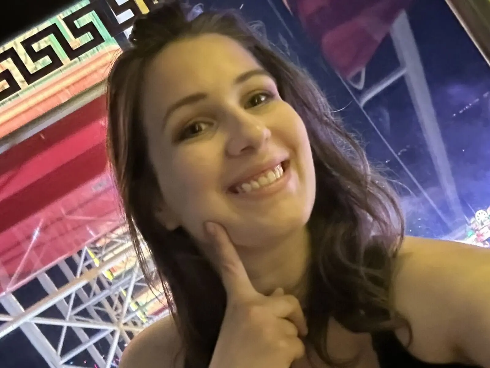 LindsayHolmes livejasmin