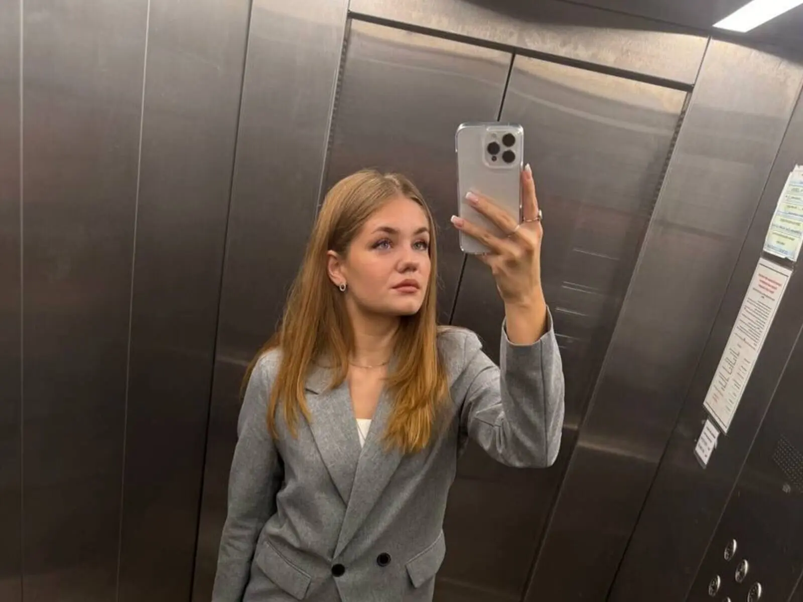 LizzieIacovino livejasmin