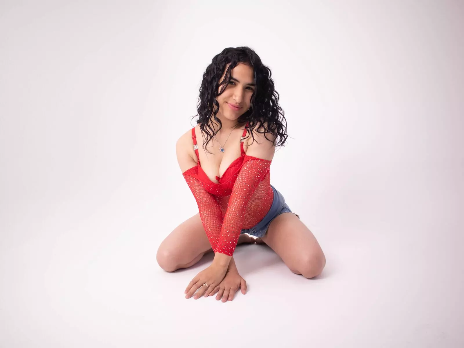 MadeleinReyes livejasmin