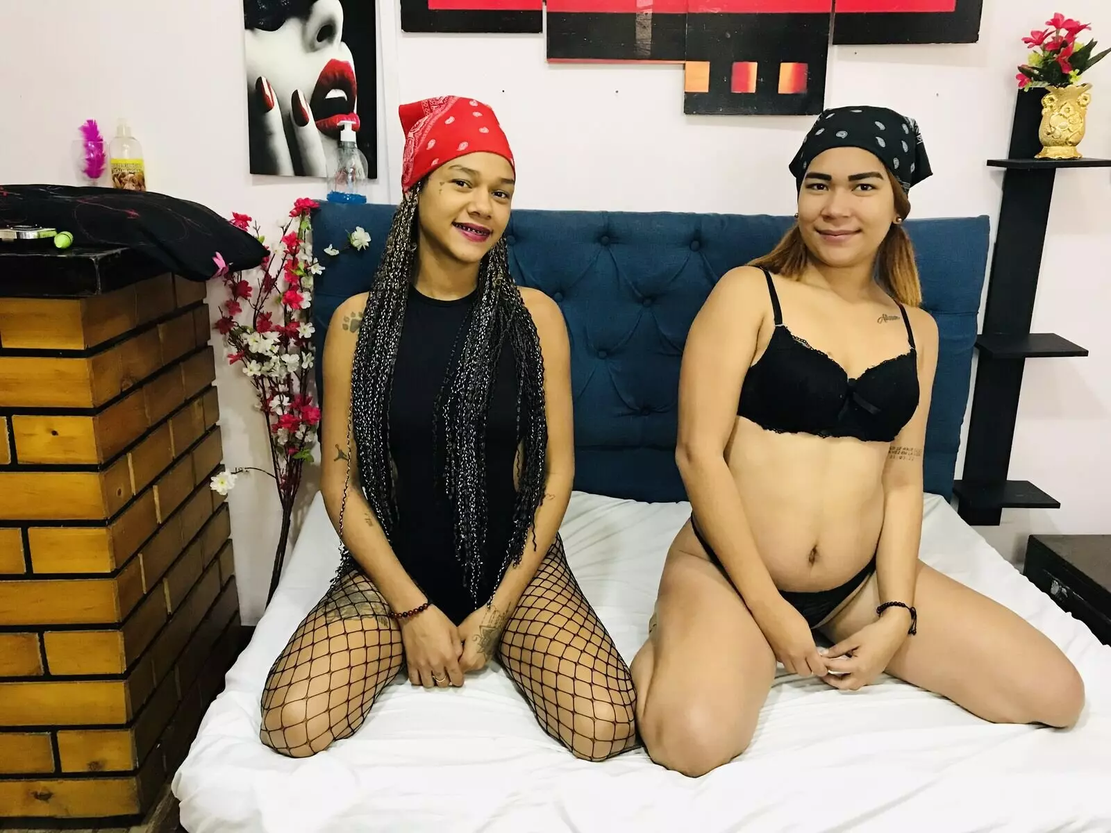 NataliaAndDulce livejasmin