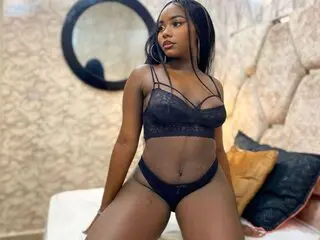 QueenieEbony livejasmin