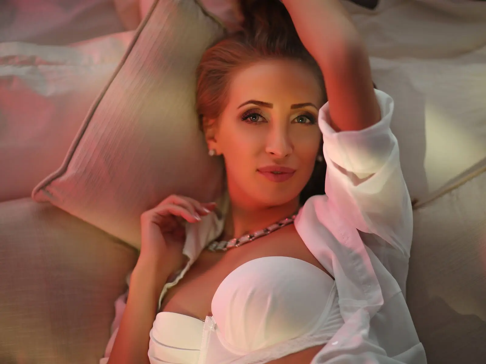 RavishingArianna livejasmin