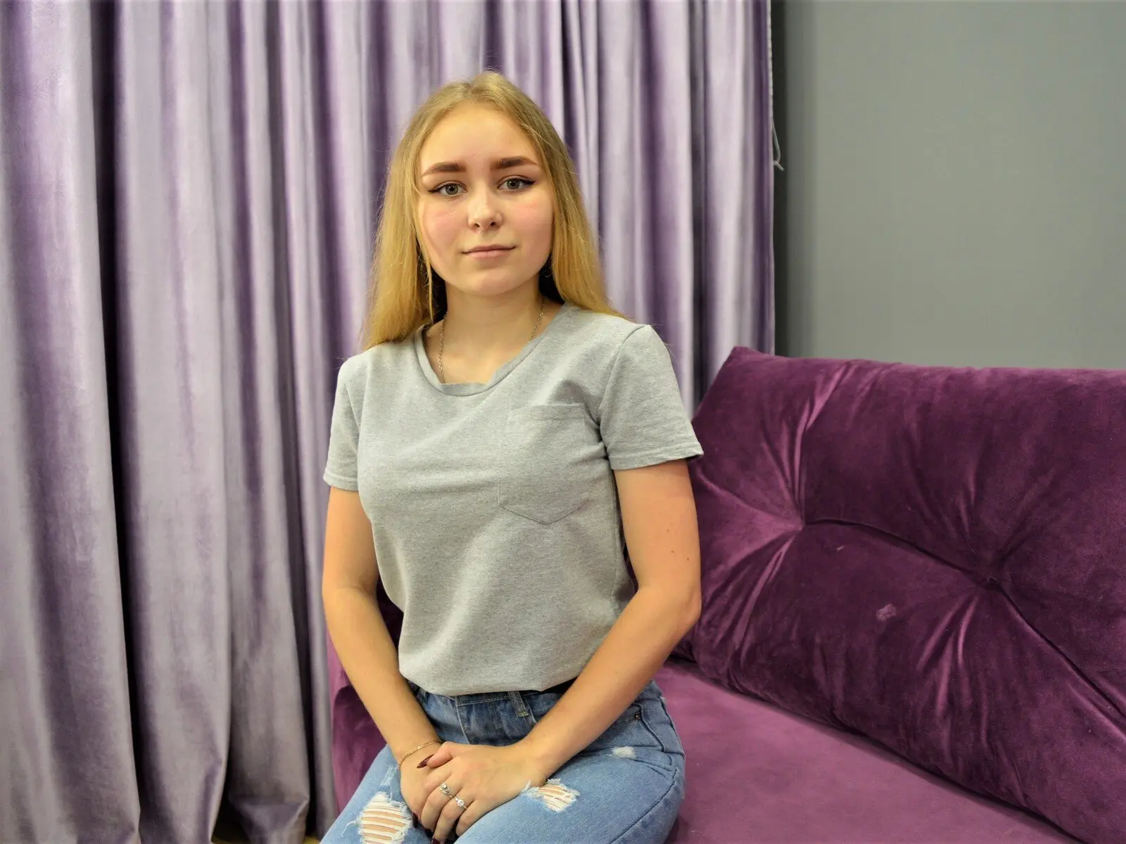 RubyRosier livejasmin