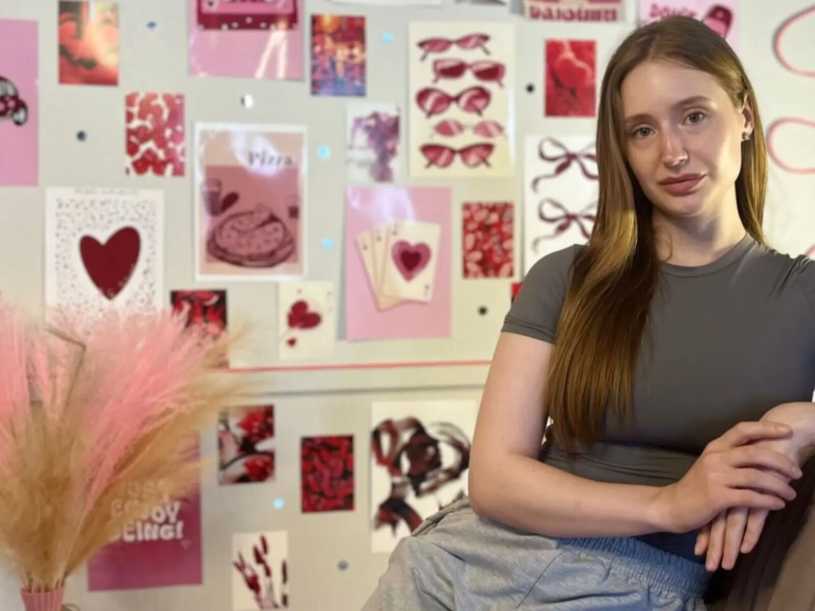 SerafinaDinneen livejasmin