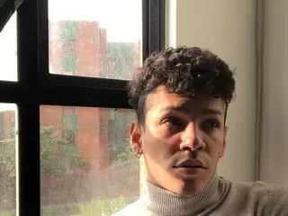 UgoHernandez livejasmin